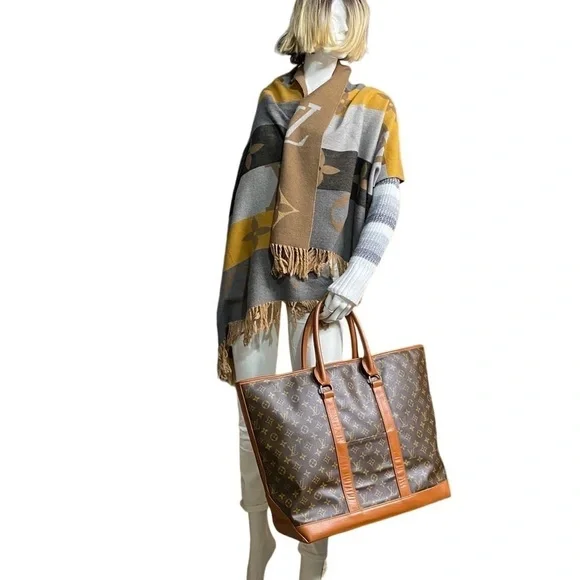 LOUIS VUITTON Monogram Weekender GM Travel Bag 🧳